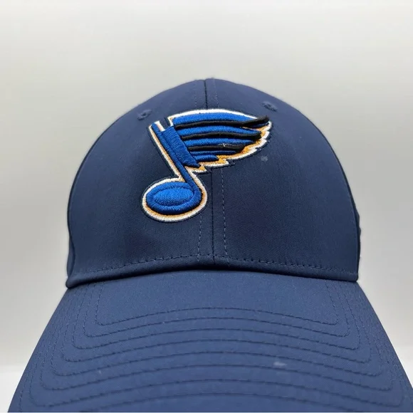 St Louis Blues NHL Fanatics Navy Blue A-Flex Large/X-Large Fitted Baseball Hat - Picture 2 of 8
